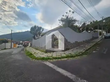 Casa com 3 quartos, 280 m², à venda por R$ 1.600.000- Jardim dos Estados - Poços de Caldas/MG