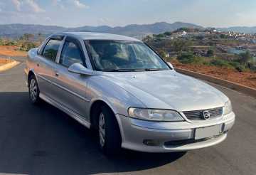 Vectra 2.2 GLS 8V ano 2000