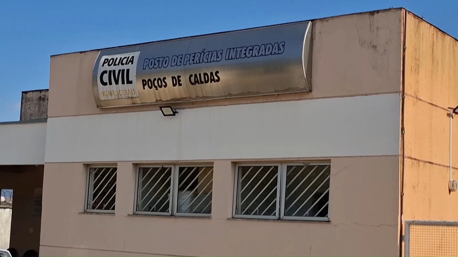 Idosa morre após disparo acidental de carabina; filho é investigado