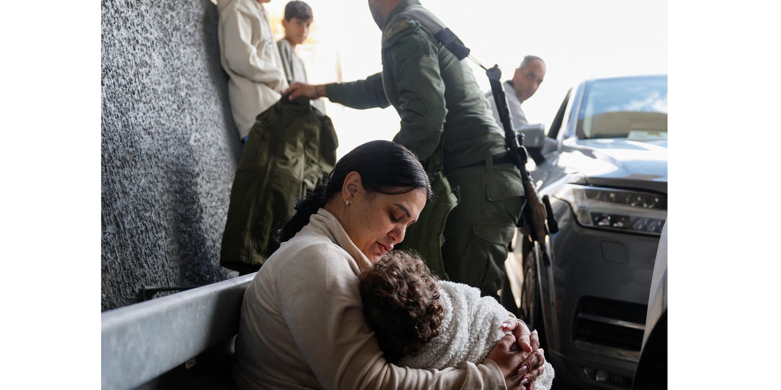 Ataque atinge escola no Irã e deixa 57 mortos, diz governo local