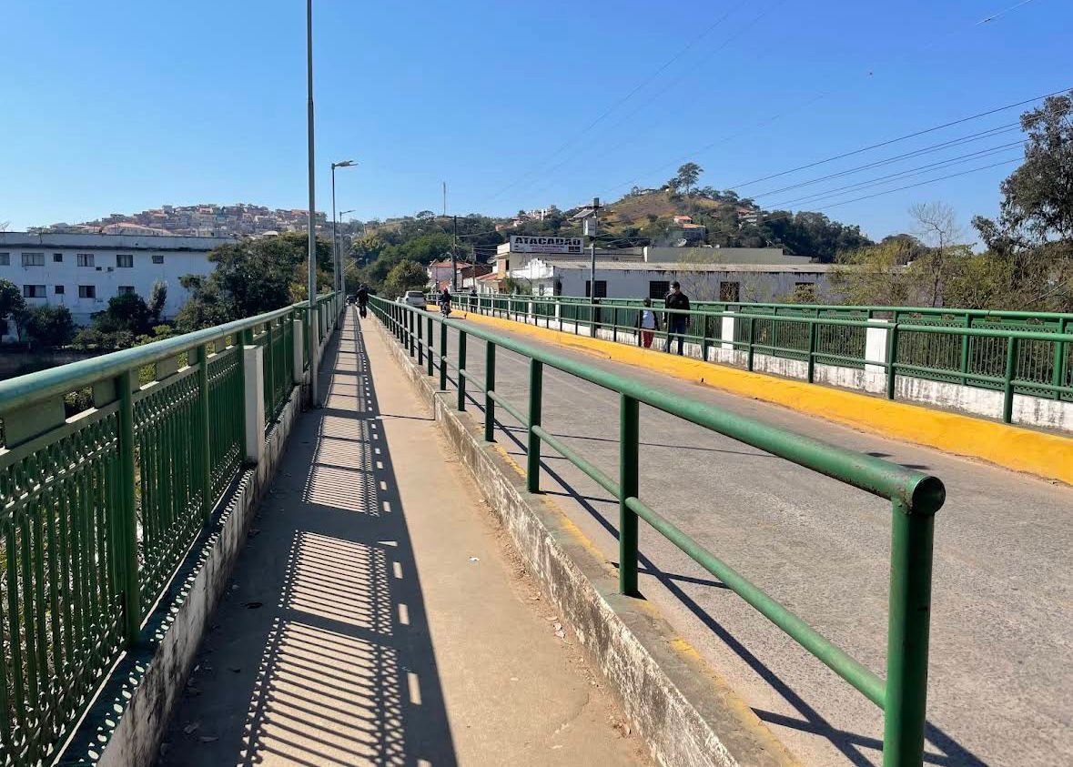 Acidente registrado na ponte do bairro Estação em São Lourenço