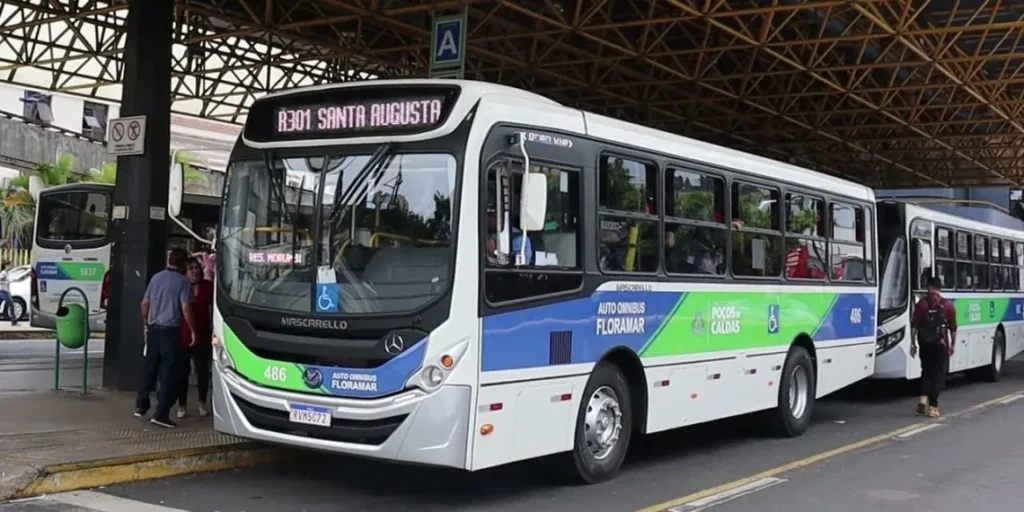 Prefeitura regulamenta transporte coletivo, fixa tarifa em R$ 5 e assegura benefícios sociais