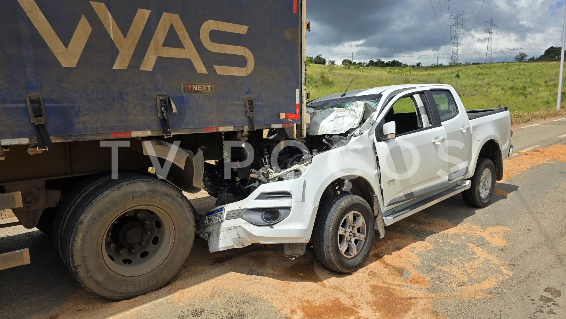 Idoso fica gravemente ferido após colisão na rodovia do Contorno