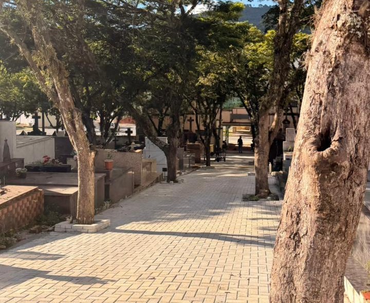 Prefeitura convoca concessionários para recadastramento de túmulos no Cemitério da Saudade