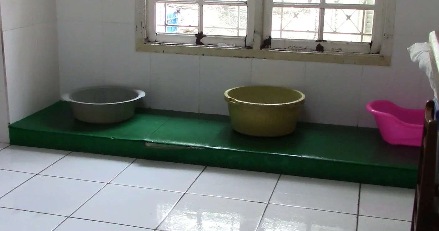 Chuva deixa creche alagada e mobiliza Defesa Civil em Poços de Caldas