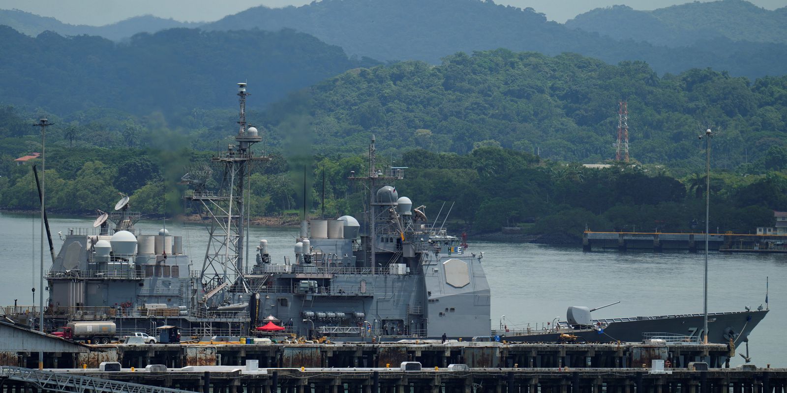 Cresce tensão com interceptação de três navios venezuelanos pelos EUA