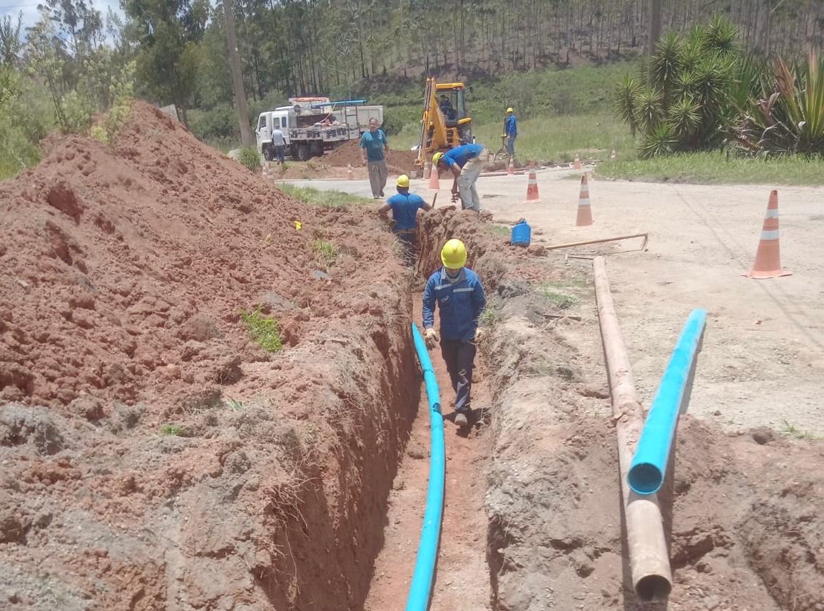 DMAE realiza melhorias na rede de esgoto no bairro Morada dos Pássaros
