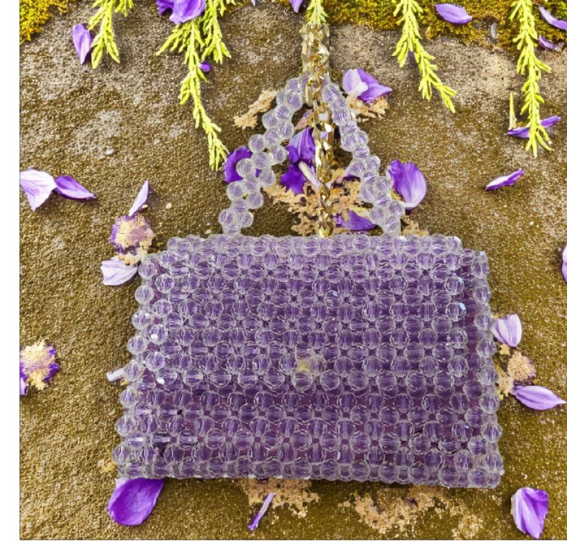 Bolsa na cor lavanda de pedras 